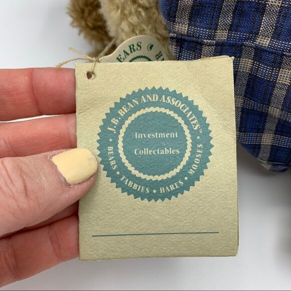 Momma McGoldberg and Cissy Boyd’s Collectible Bear - Picture 10 of 11